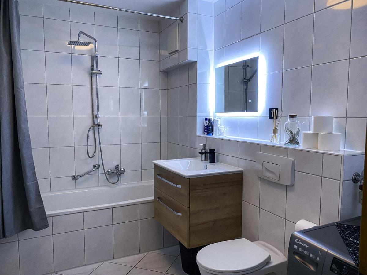 Wohlfuehl-Apartment Mit Kostenfreier Tiefgarage, Wifi & Terrasse 라이프치히 외부 사진